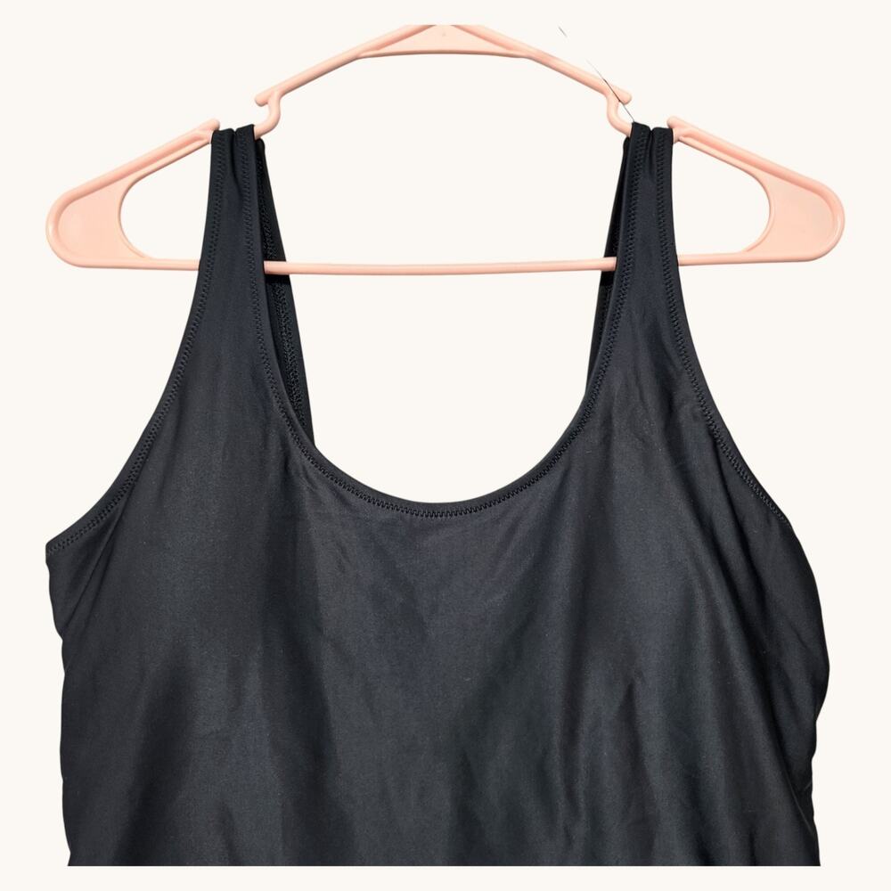 NWT Old Navy Women’s Large Black One Piece Swimsuit Classic Sporty - Picture 4 of 11